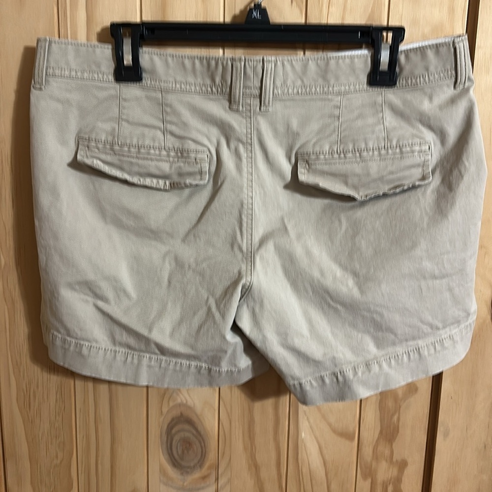 Old Navy Perfect 5 Shorts Flat Front Khakis - Picture 2 of 5